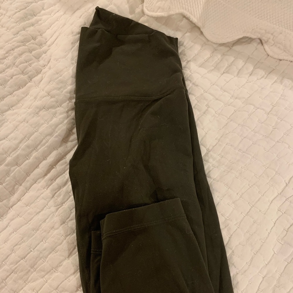 High waisted Lululemon legging.